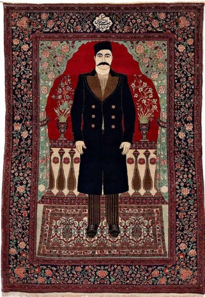 The-exquisite-signed-Kashan-Carpet-which-is-kept-in-London